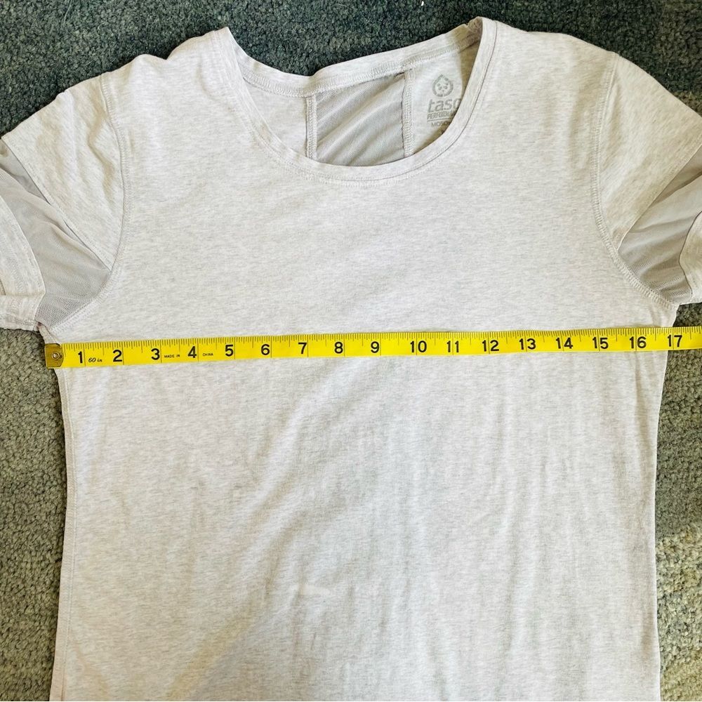 Tasc Performance Grey Shirt M - Picture 12 of 13